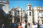 Havana_church_San_Cristobel.jpg (49845 bytes)